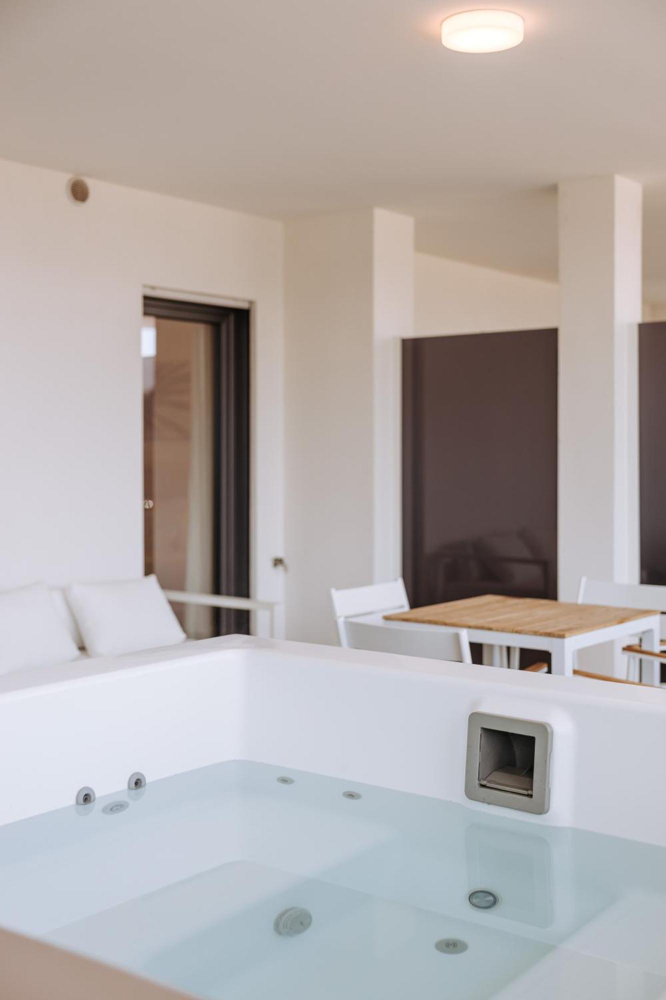 Marisabella Suite Spa 3 巴里 外观 照片